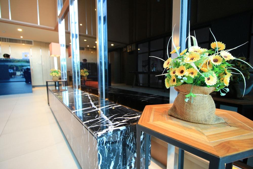 Xen Hotel Nakhon Pathom - Sha Plus Exterior photo