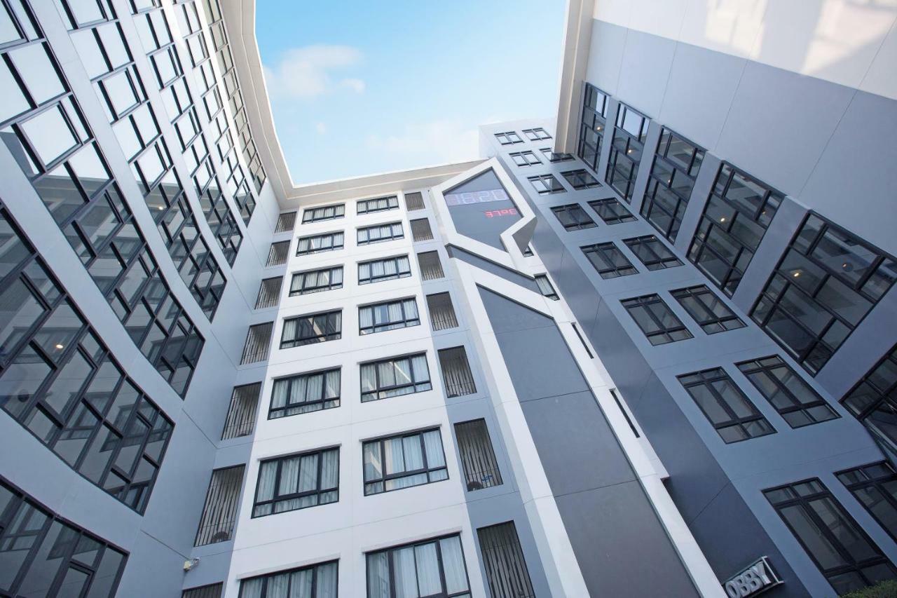 Xen Hotel Nakhon Pathom - Sha Plus Exterior photo